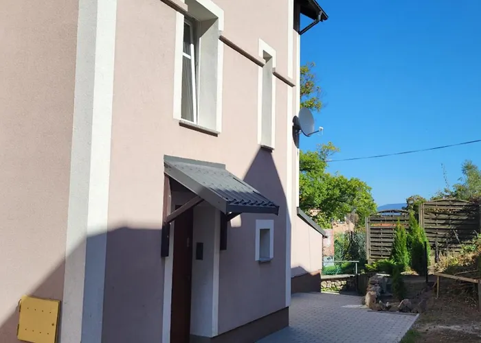 Karkonosze - Klimatyzowany Charlotte Na Deptaku Z Parkingiem W Cenie Apartament Karpacz