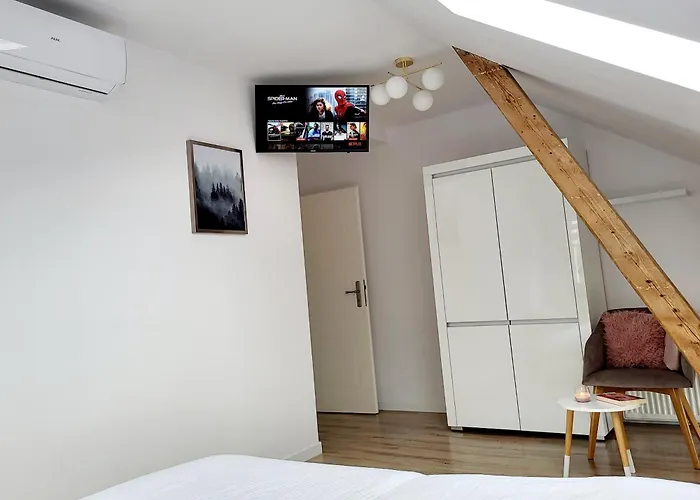 Karkonosze - Klimatyzowany Charlotte Na Deptaku Z Parkingiem W Cenie Apartament