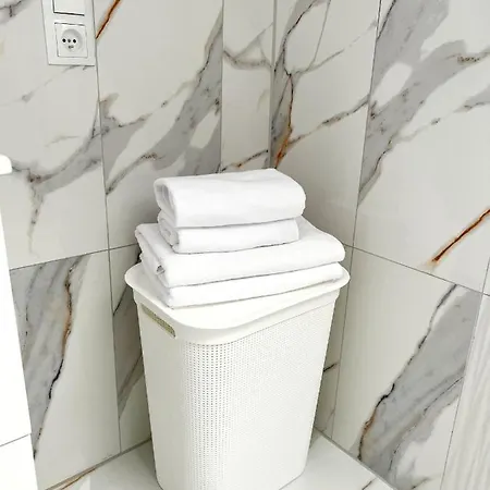 Karkonosze - Klimatyzowany Charlotte Na Deptaku Z Parkingiem W Cenie Apartman