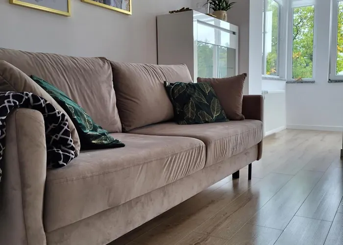 Karkonosze - Klimatyzowany Charlotte Na Deptaku Z Parkingiem W Cenie Апартаменты Карпач